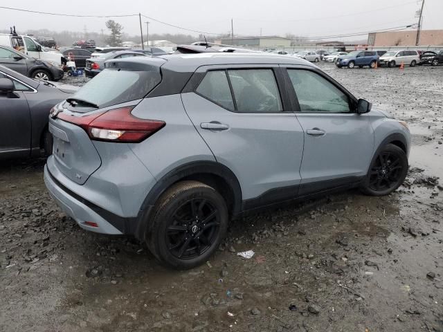 2022 Nissan Kicks SV