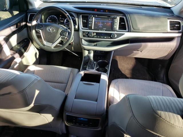 2018 Toyota Highlander LE