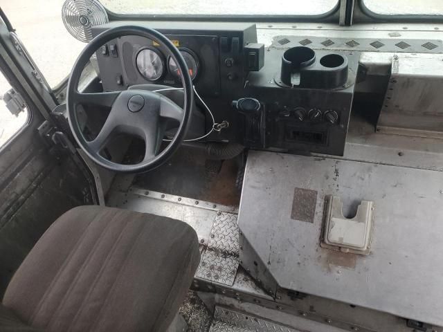 2009 Freightliner Chassis M Line WALK-IN Van