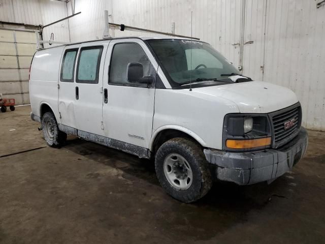 2004 GMC Savana G2500