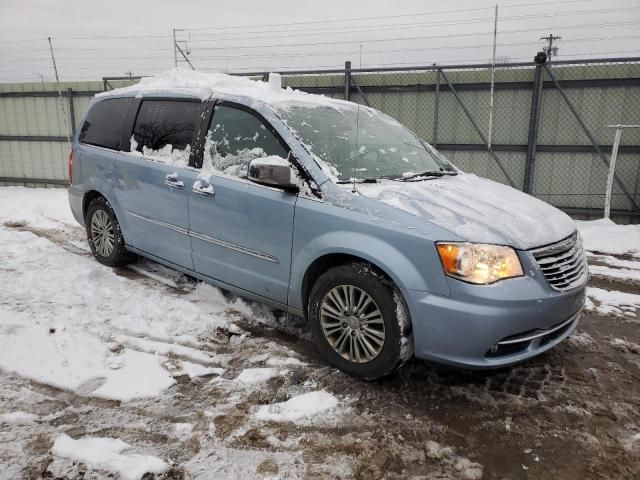 2016 Chrysler Town & Country Touring L