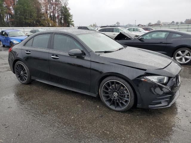 2019 Mercedes-Benz A 220