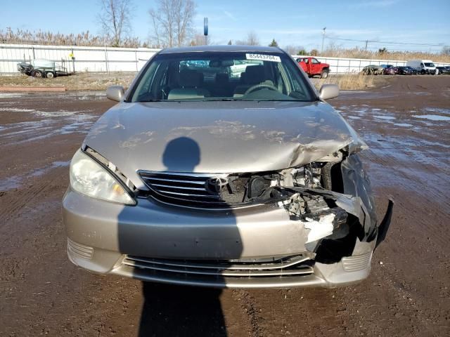 2005 Toyota Camry LE