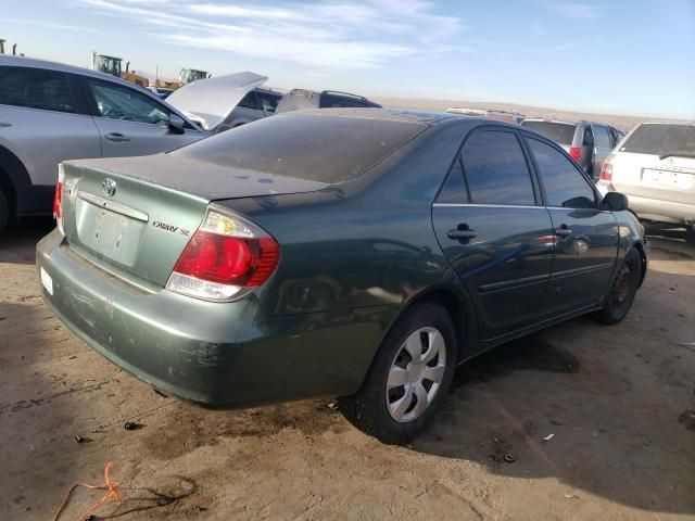 2005 Toyota Camry LE