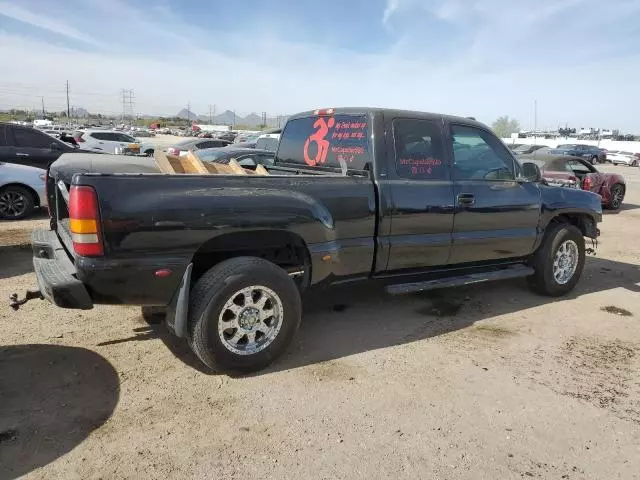 2002 GMC Sierra K1500 Denali