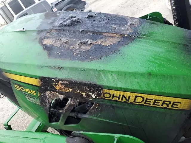 2019 John Deere 5065E