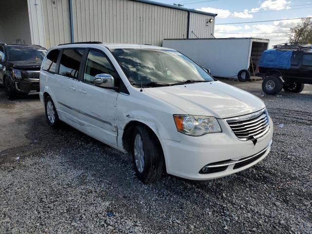 2011 Chrysler Town & Country Touring L