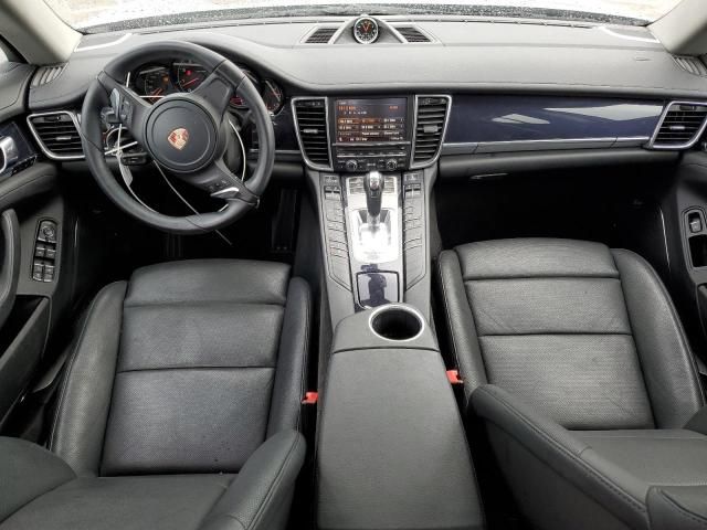 2013 Porsche Panamera 2