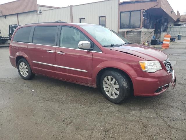 2012 Chrysler Town & Country Touring L