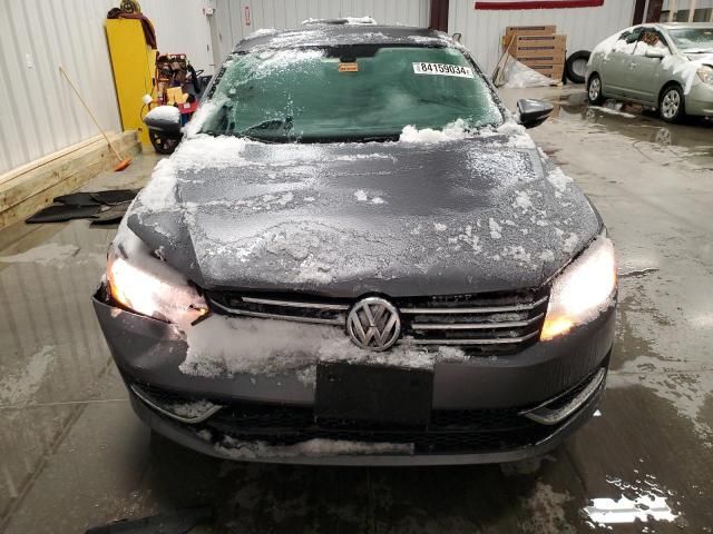 2012 Volkswagen Passat SE