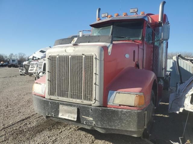 2000 Peterbilt 377