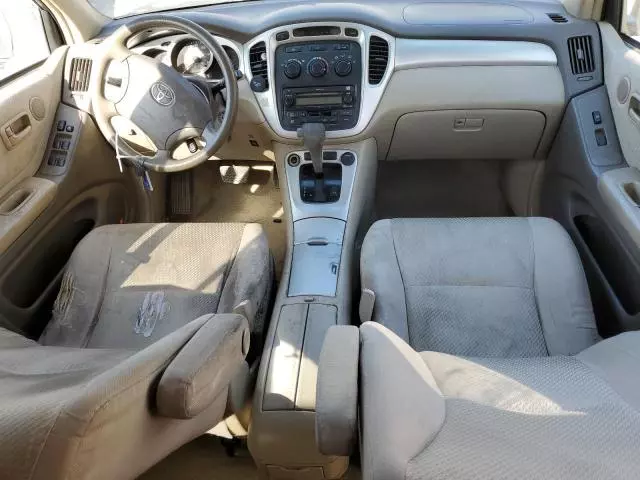 2004 Toyota Highlander Base