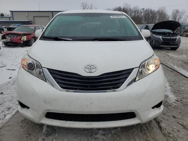 2011 Toyota Sienna LE