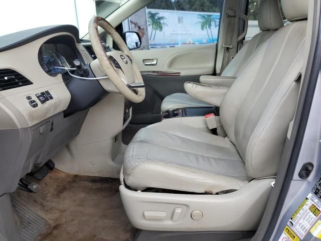 2012 Toyota Sienna XLE