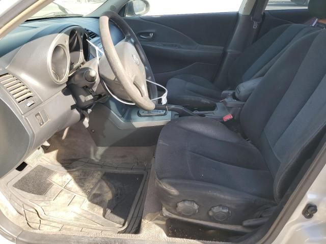 2004 Nissan Altima Base