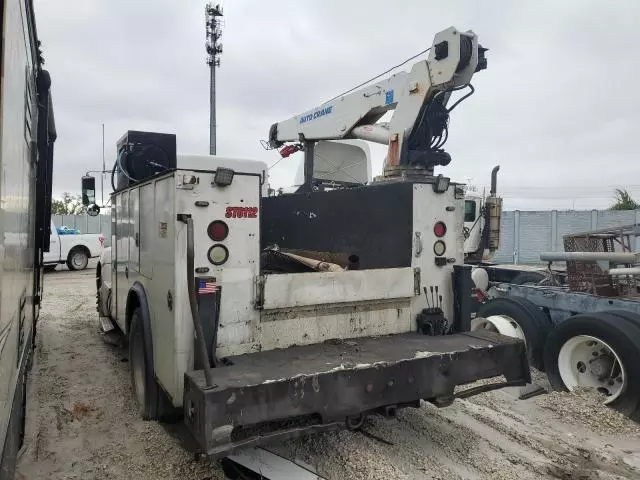 2012 Kenworth Construction T270