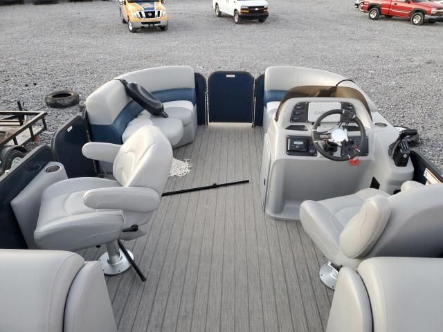 2020 Boat Pontoon