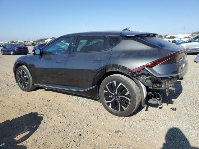 2022 KIA EV6 Light