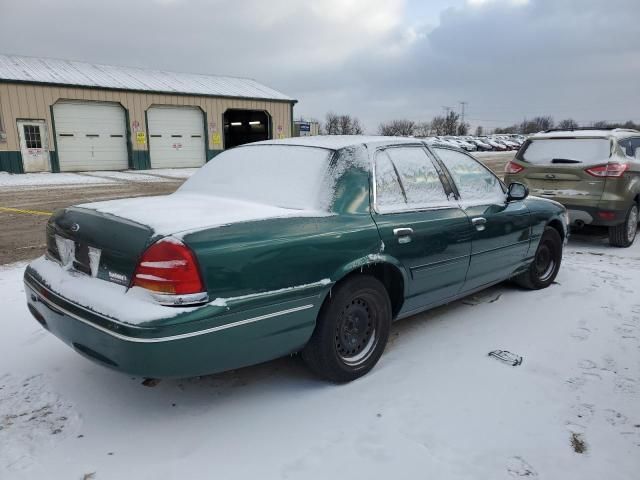 2000 Ford Crown Victoria