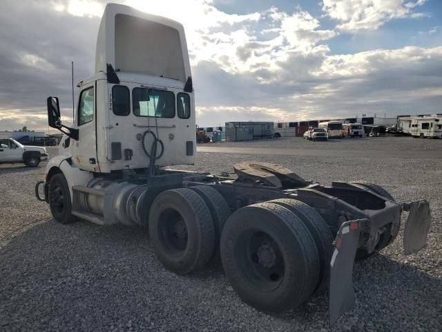 2017 Peterbilt 579