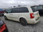 2013 Chrysler Town & Country Touring L