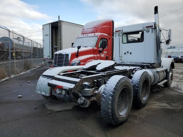 2006 Kenworth Construction T800