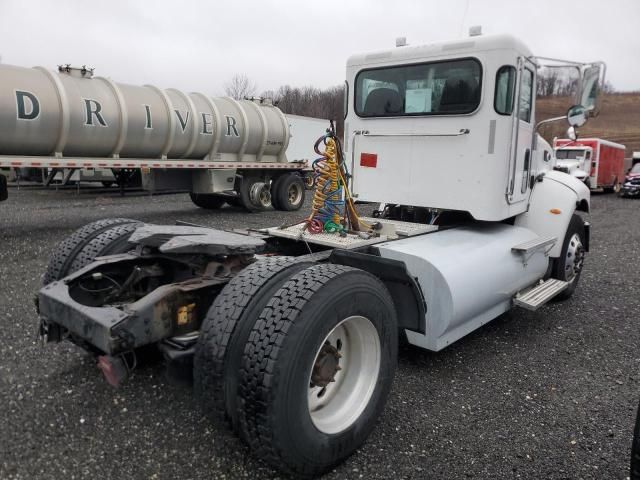 2014 Peterbilt 382