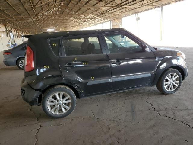 2013 KIA Soul +