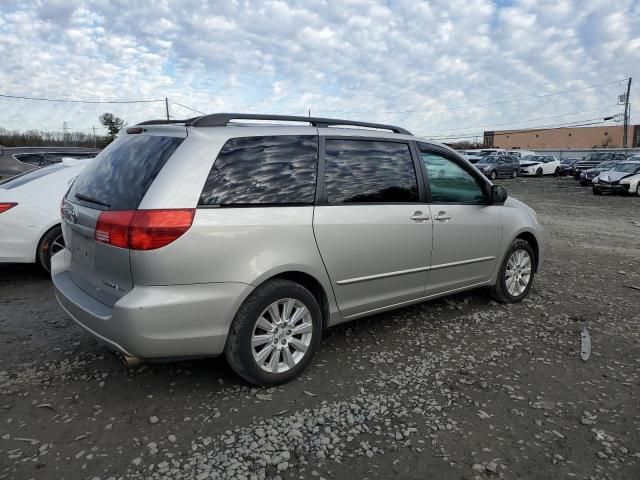 2004 Toyota Sienna CE