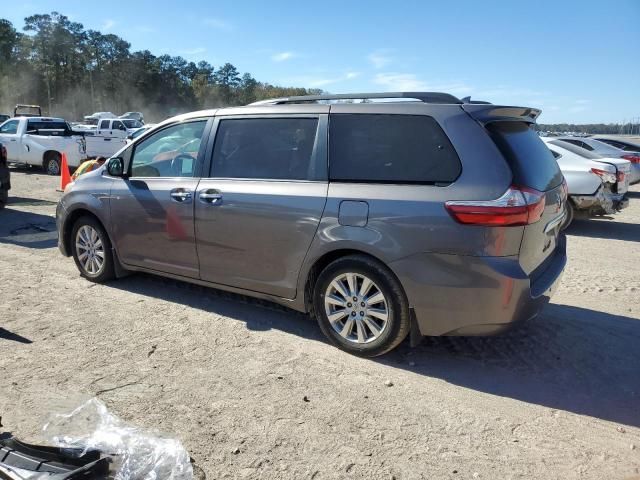 2017 Toyota Sienna XLE