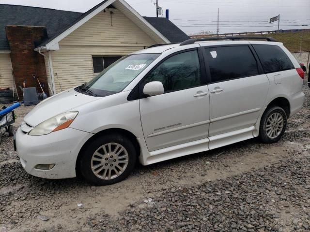 2008 Toyota Sienna XLE