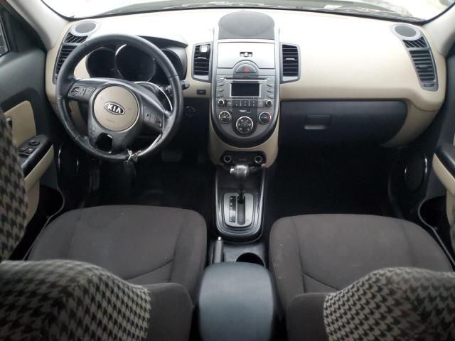 2010 KIA Soul +