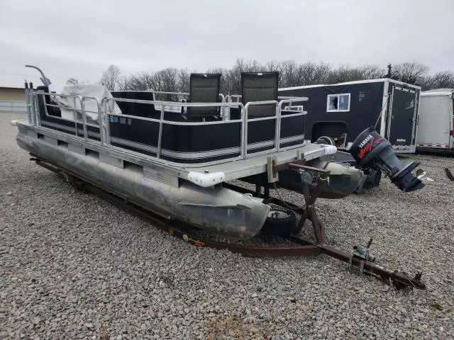 1984 Basstracker BOAT&TRAIL