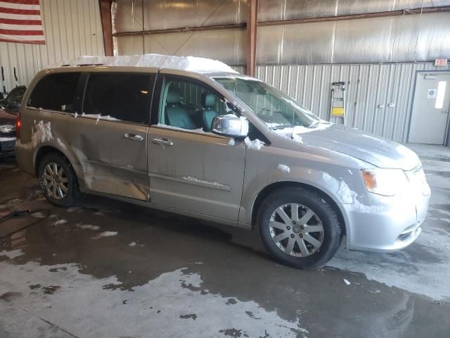 2012 Chrysler Town & Country Touring L