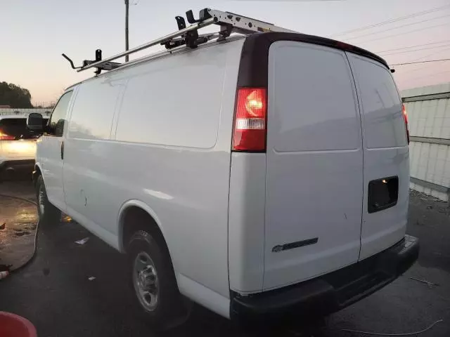 2020 Chevrolet Express G2500