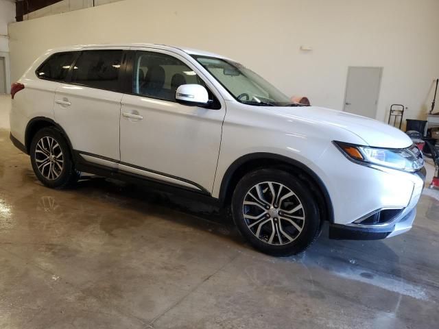 2017 Mitsubishi Outlander SE