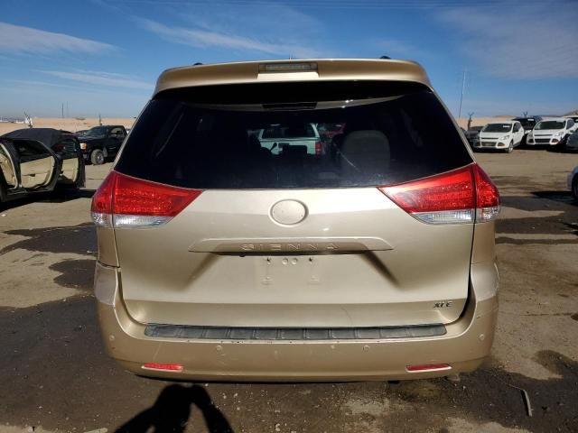 2011 Toyota Sienna XLE