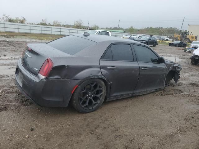 2020 Chrysler 300 Touring