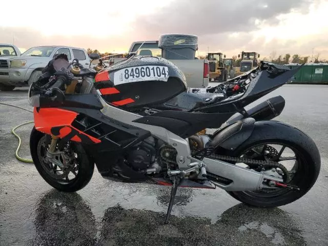 2021 Aprilia RSV4 Factory