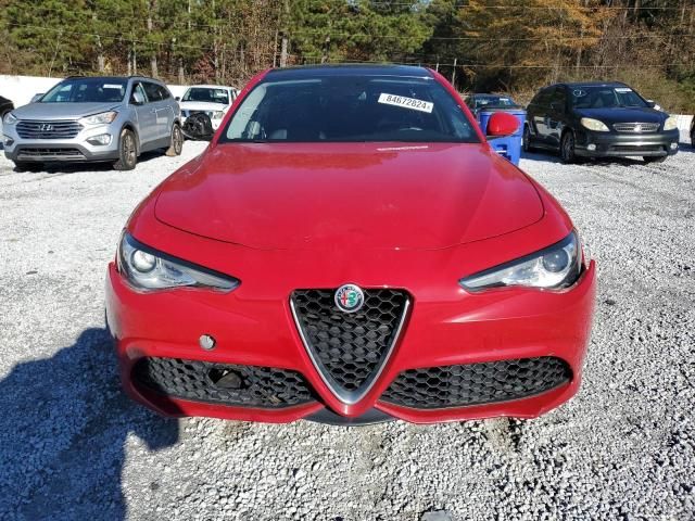 2017 Alfa Romeo Giulia Q4