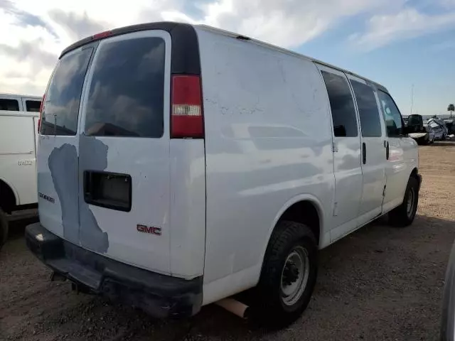 2004 GMC Savana G3500