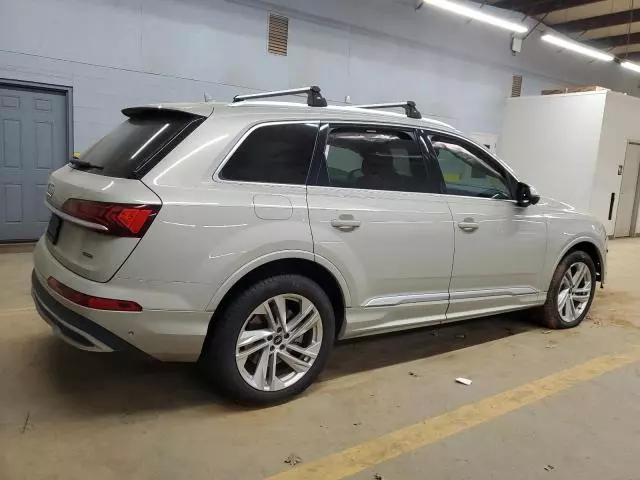 2021 Audi Q7 Premium Plus