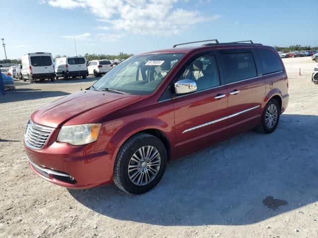 2014 Chrysler Town & Country Touring L