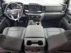 2024 GMC Sierra K1500 SLT