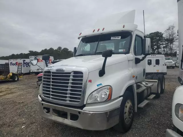 2019 Freightliner Cascadia 125