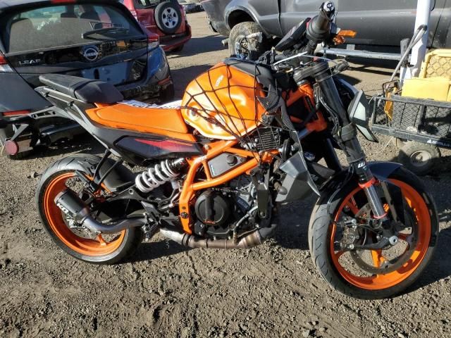 2024 KTM 390 Duke