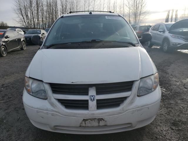 2005 Dodge Grand Caravan SE