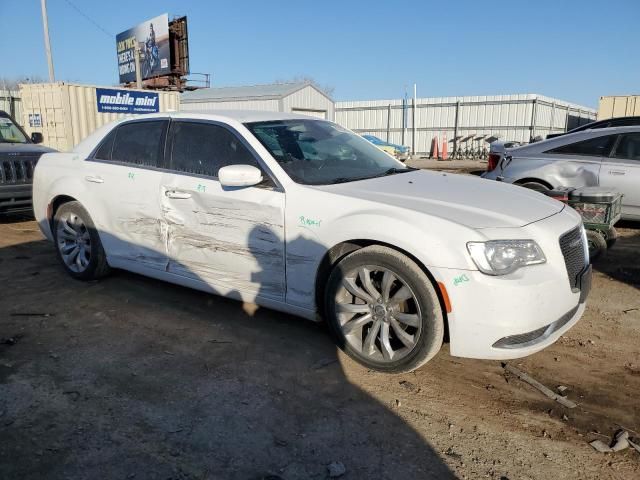 2019 Chrysler 300 Touring