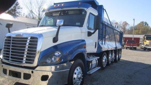 2017 Freightliner Cascadia 125