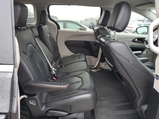 2017 Chrysler Pacifica Touring L Plus